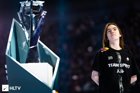 s1mple ：我需要多打打回防模式，慢慢找回状态